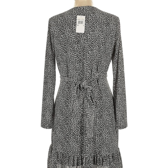 NWT Michael Kors Black and White Wrap Dress - Picture 2 of 6